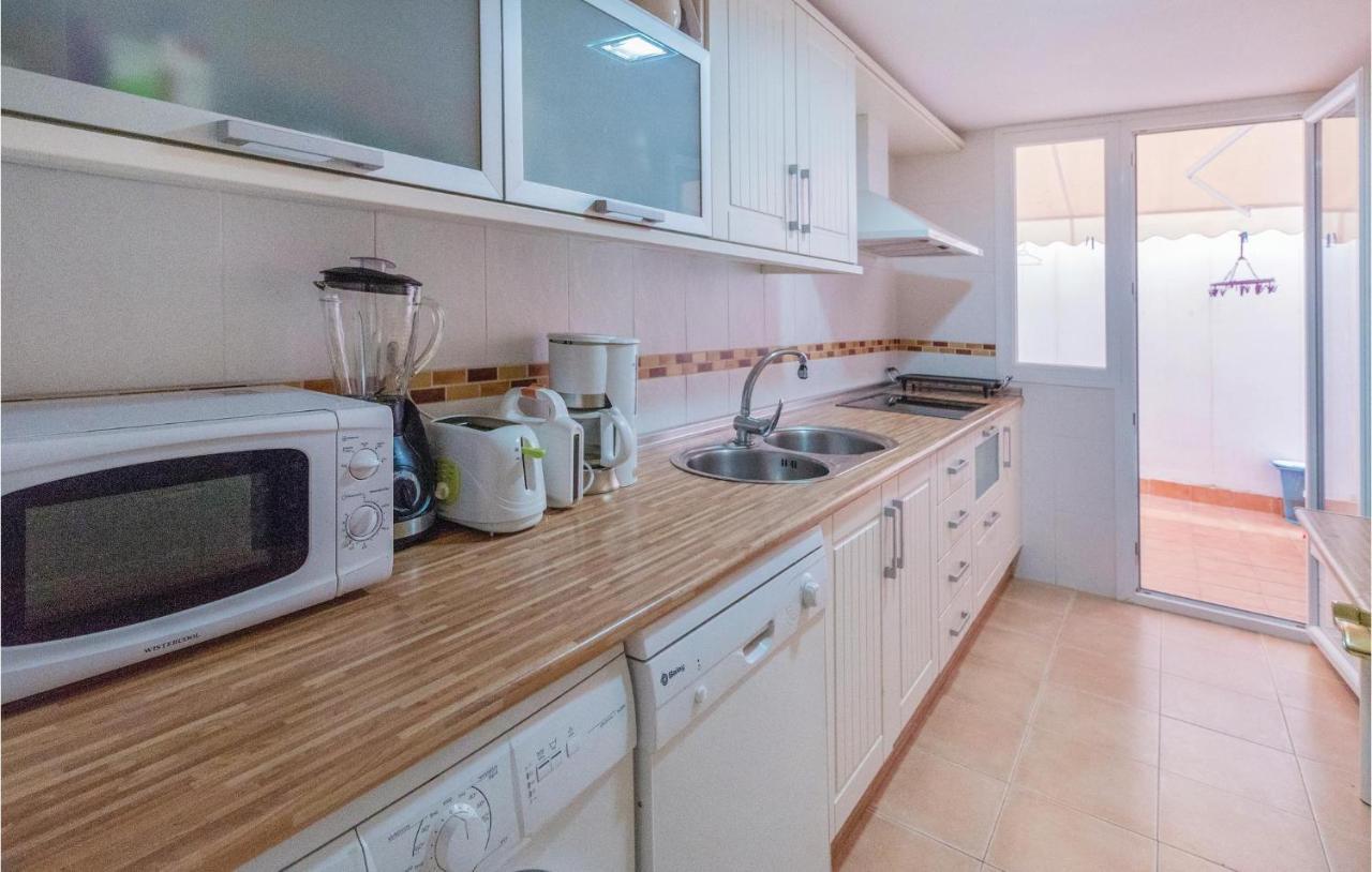 3 Bedroom Stunning Apartment In Motril Exterior photo