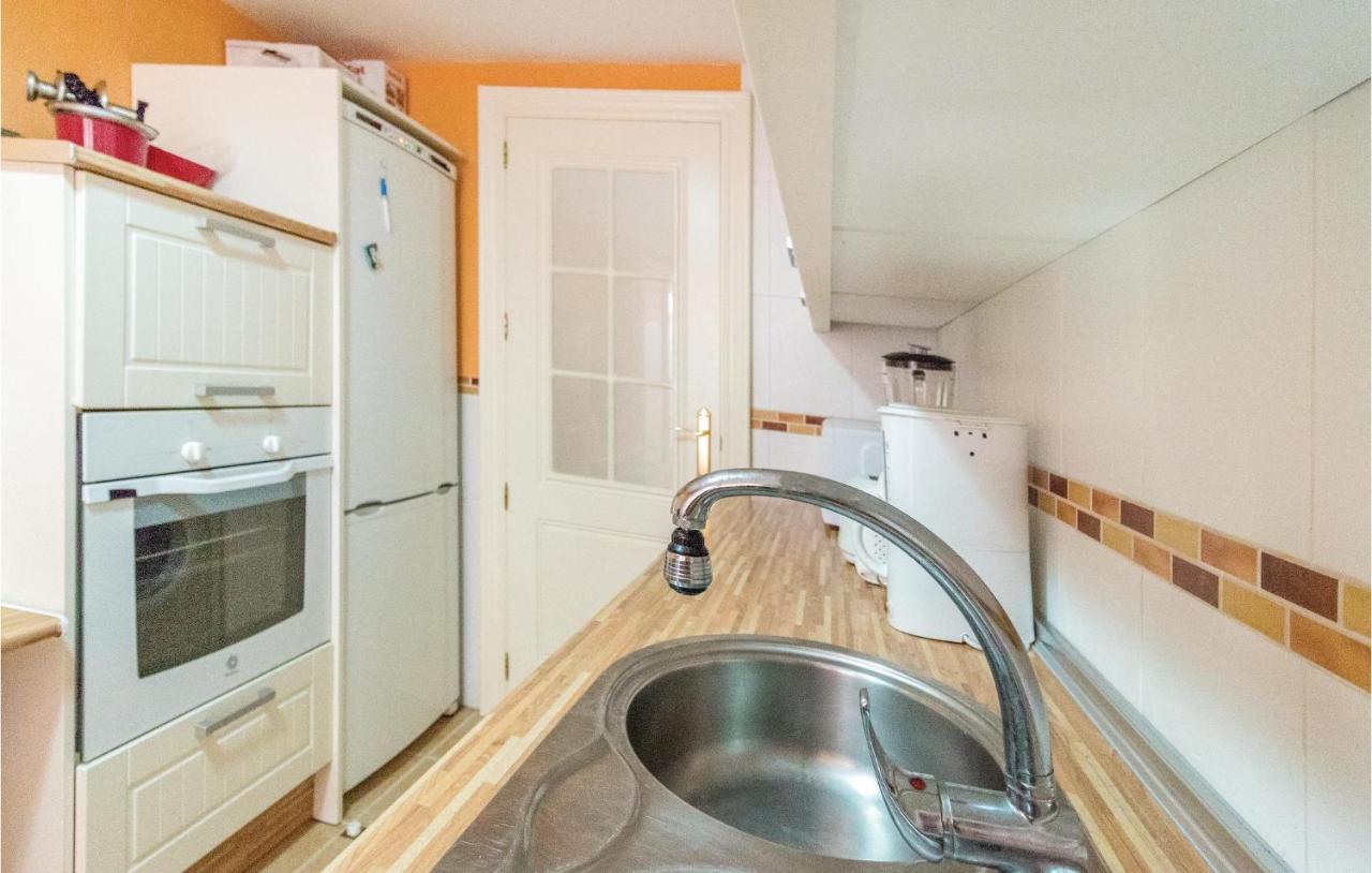 3 Bedroom Stunning Apartment In Motril Exterior photo
